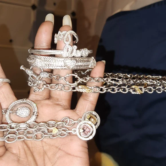 Judith Ripka Silver/ Gold 18in Heavy Chain Necklace - Picture 6 of 13